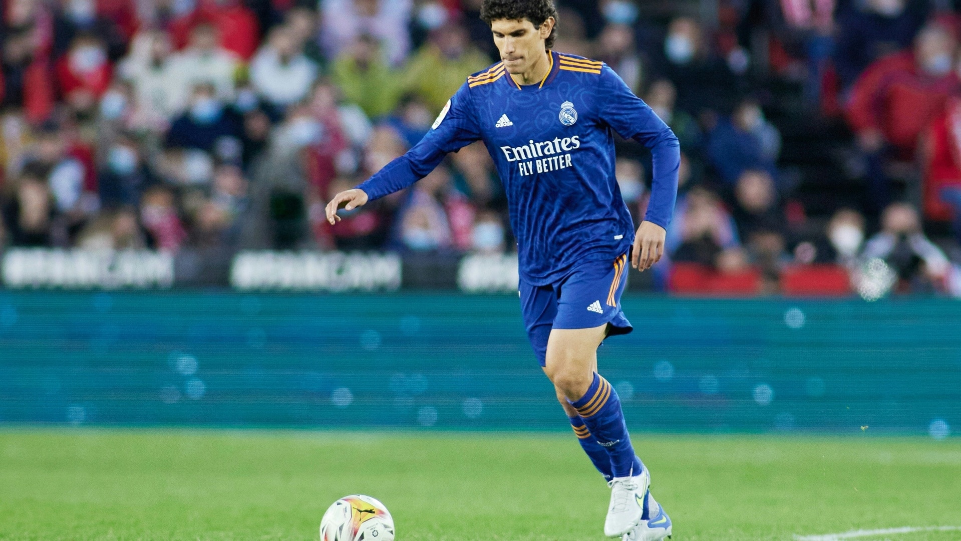 Nach Nummern jetzt KlubWechsel Real verleiht Vallejo