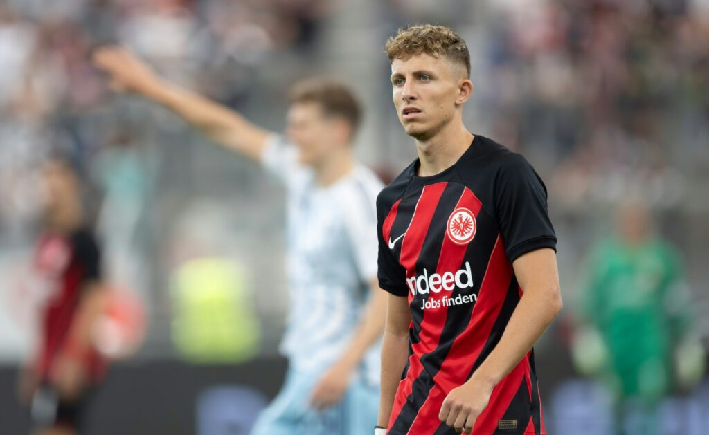 Bild: Ab sofort für Napoli auf Torejagd: Jesper Lindström (© IMAGO/Jürgen Kessler/SID/IMAGO/Jürgen Kessler)