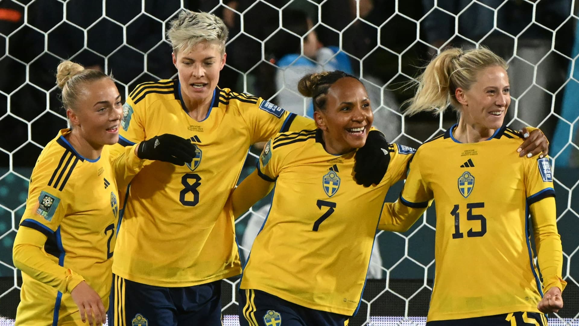 Schweden im Achtelfinale gegen Titelverteidiger USA