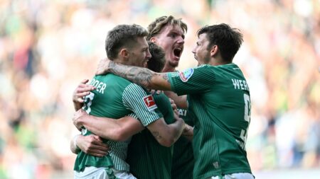 Bild: Bremen jubelt über die ersten Punkte in dieser Saison (© IMAGO/Kokenge/SID/IMAGO/nordphoto GmbH / Kokenge)