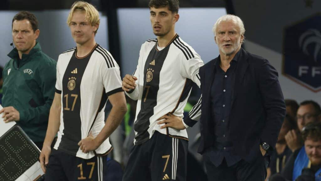 Deutschland gewinnt gegen Frankreich 2:1 - Rudi Völler als Trainer