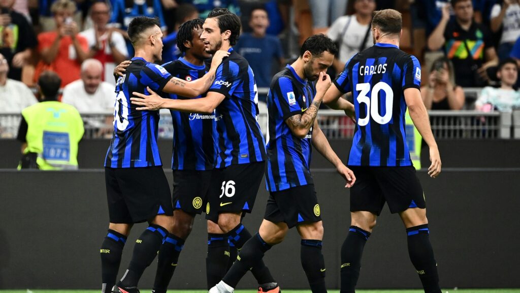 Bild: Inter gewinnt das Heimspiel gegen Florenz deutlich (© AFP/SID/ISABELLA BONOTTO)