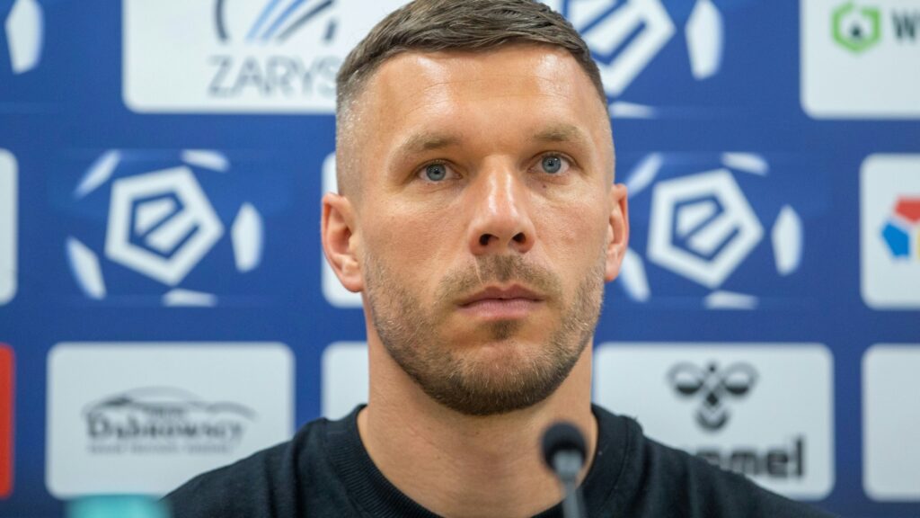 Bild: Podolski sieht Nagelsmann als gute Lösung (© firo Sportphoto/SID/firo Sportphoto/NEWSPIX)