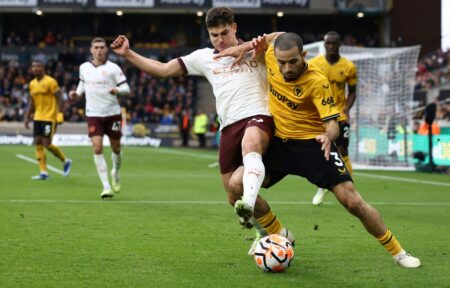 Foto: 1:2 gegen die Wolves: City verliert ertmals in der Liga © AFP/SID/DARREN STAPLES