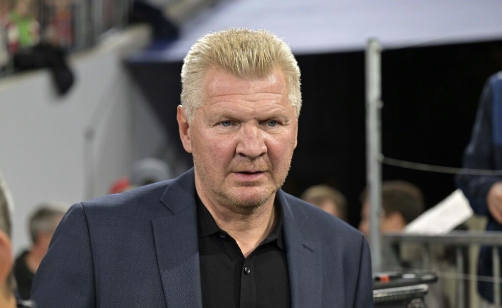 Bild: BVB: Effenberg kritisiert mangelnde Entschlossenheit © IMAGO/MIS/SID/IMAGO/MIS