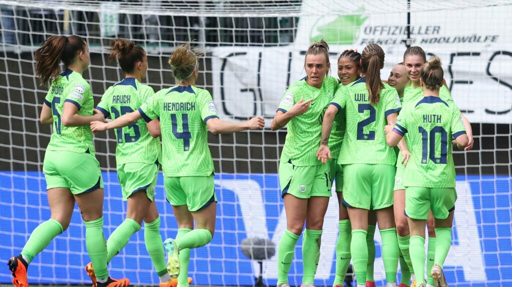 Foto: CL: Wolfsburgerinnen treffen in Play-offs auf Paris FC © AFP/SID/RONNY HARTMANN