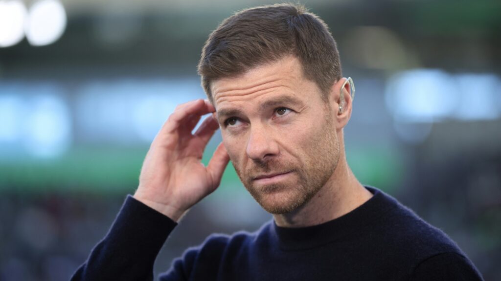 Foto: Sein Team wird als Titelanwärter gehandelt: Xabi Alonso © AFP/SID/RONNY HARTMANN