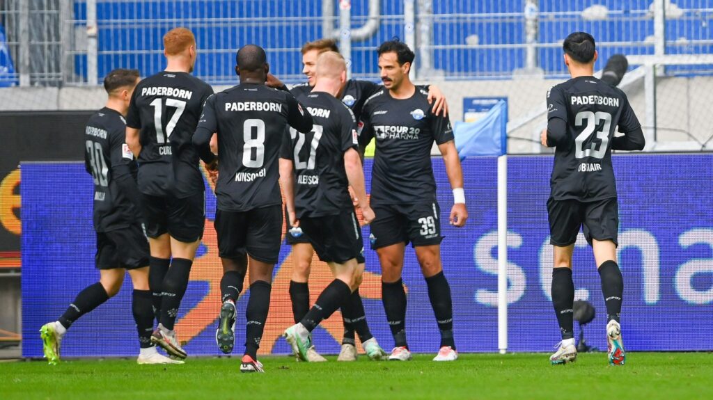 Foto: Paderborn gewinnt in Karlsruhe © www.imago-images.de/SID/IMAGO/Eibner-Pressefoto/Silas Schuelle