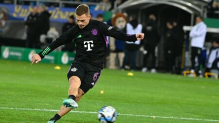 DFB-Team: Kimmich im MIttelfeld (© AFP/SID/Jean-Christophe VERHAEGEN)