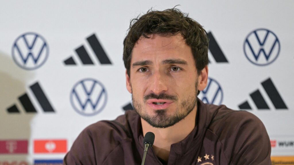 Der Vertrag von Hummels beim BVB läuft 2024 aus (© AFP/SID/JOE KLAMAR)