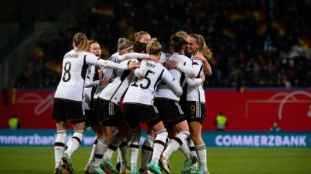 Bild: Tür nach Paris für DFB-Frauen weiter offen (© IMAGO/Eibner/SID/IMAGO/Eibner-Pressefoto/Memmler)