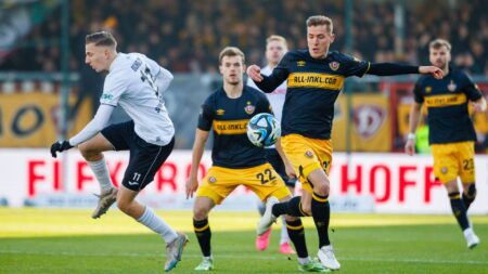 Bild: Dynamo Dresden verliert in Verl (© www.imago-images.de/SID/IMAGO/Eibner-Pressefoto / Jan Strohdiek)
