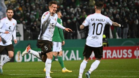 Bild: Wahl und Hartel trafen für St. Pauli (© IMAGO/Jan Huebner/SID/IMAGO/Jan Huebner)