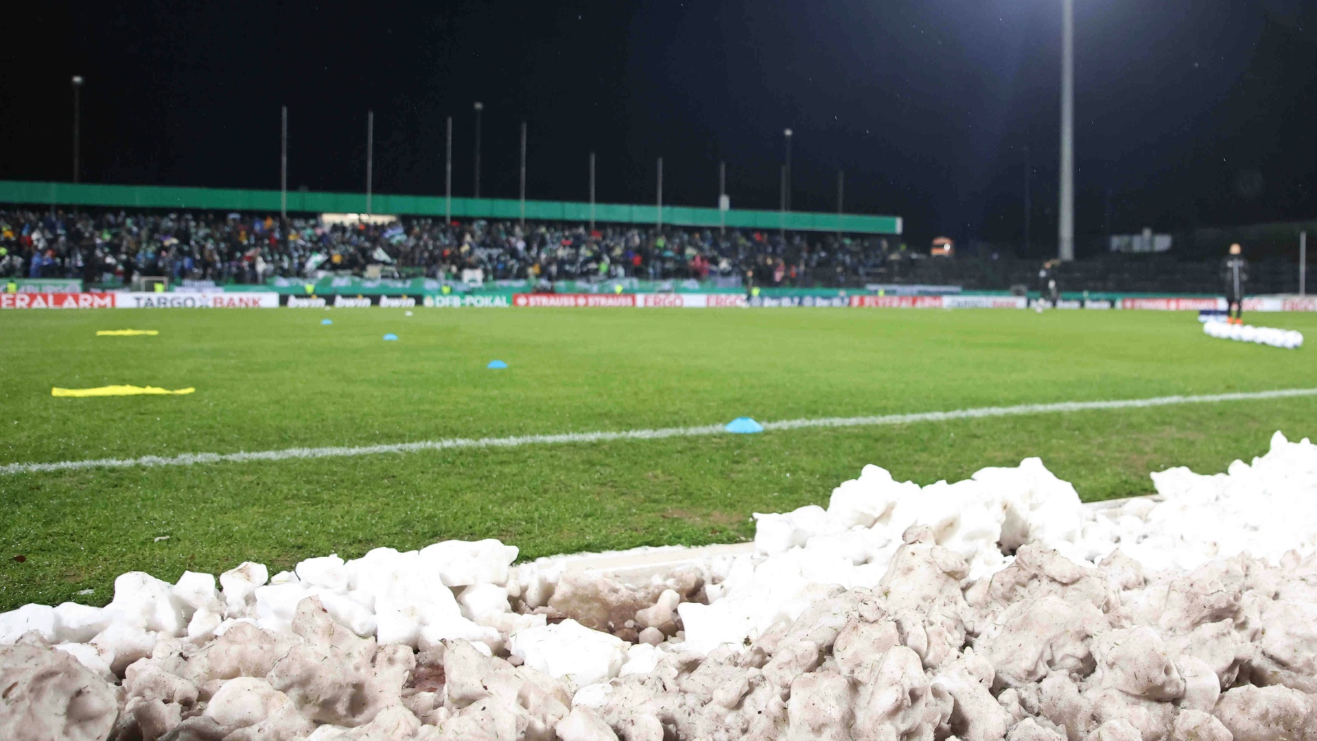 3-liga-k-nftig-weniger-tv-gelder-ohne-rasenheizung