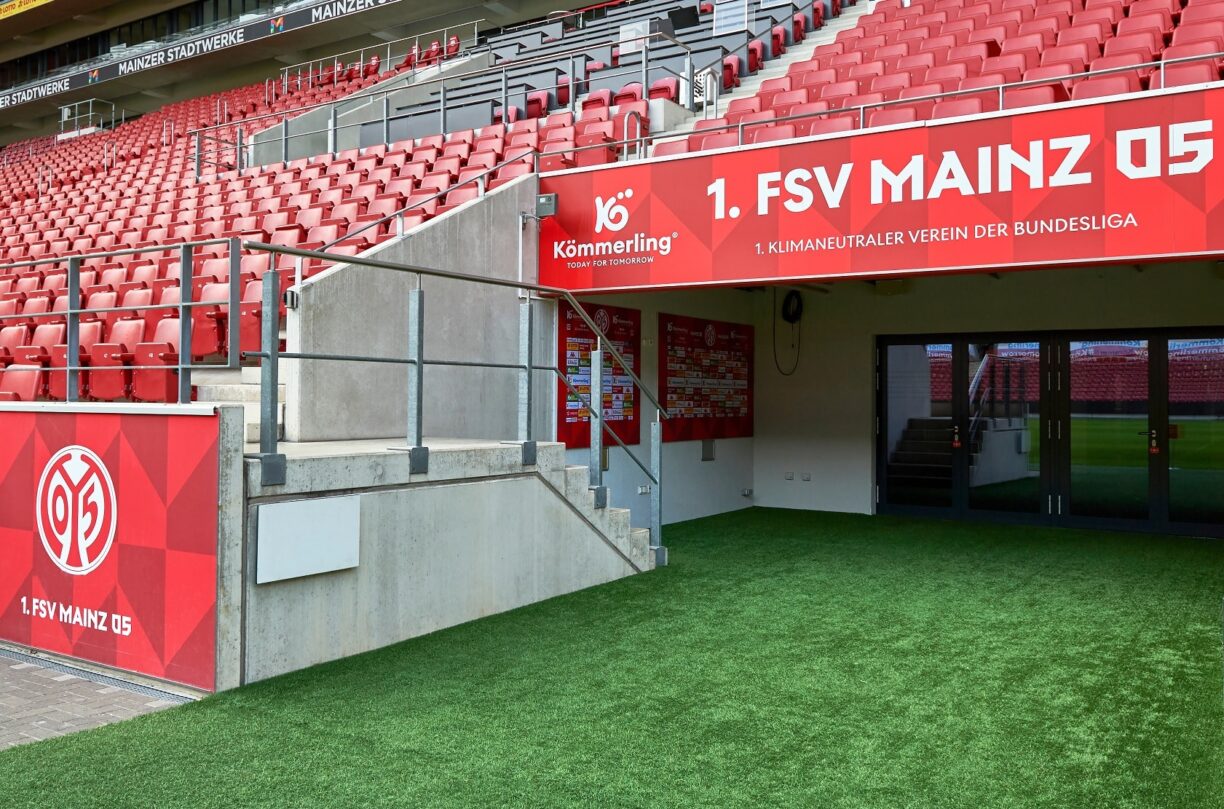 Stadion vom FSV Mainz, Fußball-Bundesliga | Bild: Yuri Turkov / Shutterstock.com