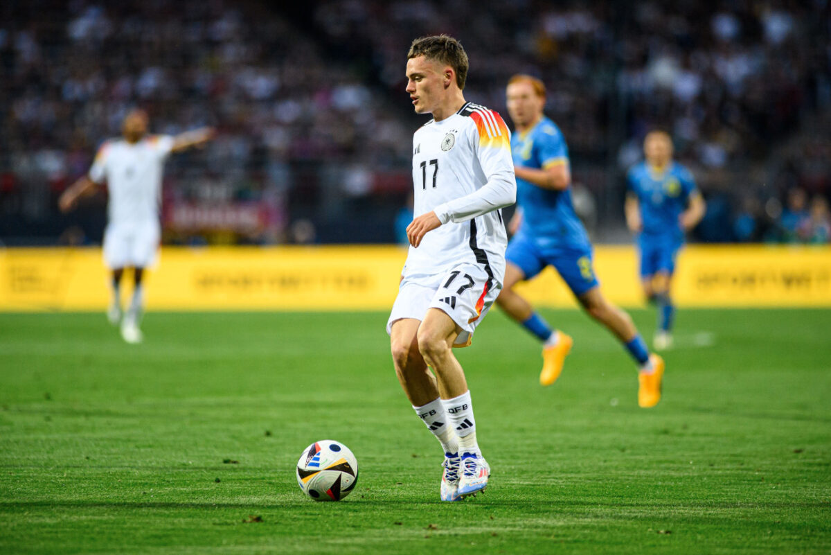 DFBTeam Deutschland gewinnt gegen BosnienHerzegowina 70