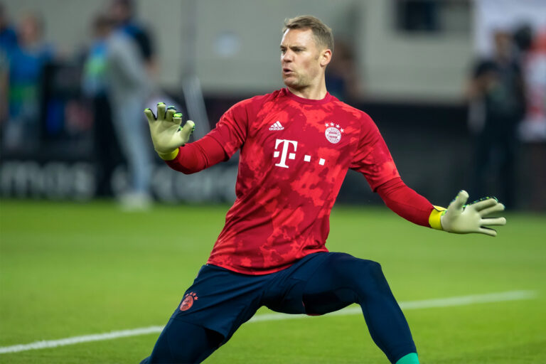 Bayern-Keeper Manuel Neuer verletzt und fällt die nächsten Wochen aus Manuel Neuer