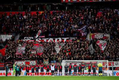 Leverkusen Stadion und Fans