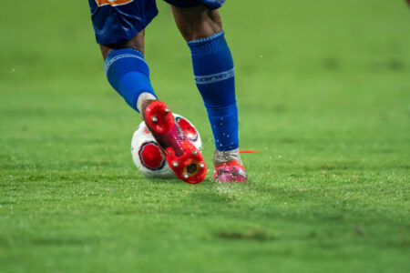 Fußball-Symbolbild