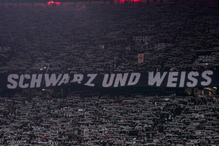 Stimmen und Aussagen: Eintracht Frankfurt spielt nur Unentschieden – kein Sieg gegen die Krisenkicker aus der Autostadt Fans Eintracht-Stadion Frankfurt
